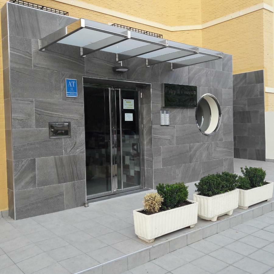 Apartment Club Playa Flores ตอร์เรโมลิโนส ภายนอก รูปภาพ